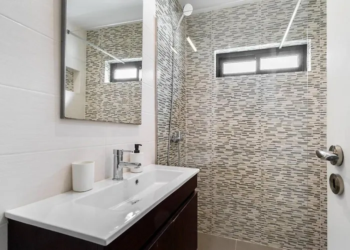 Holiday home Yuka - Pool And Oura